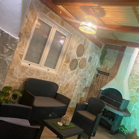 Il Giardino Di Max Apartment Bari Bagian luar foto