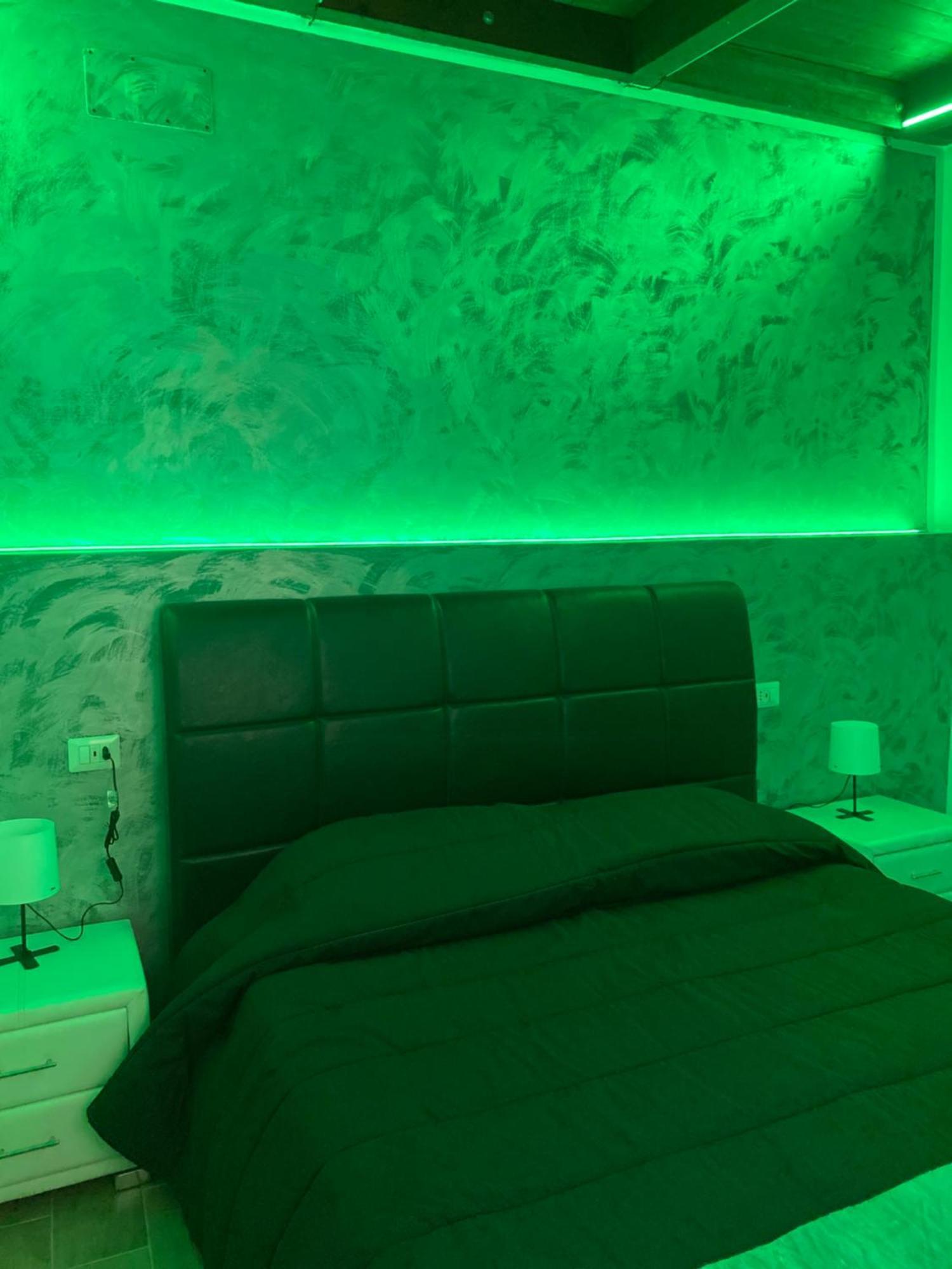 Il Giardino Di Max Apartment Bari Bagian luar foto