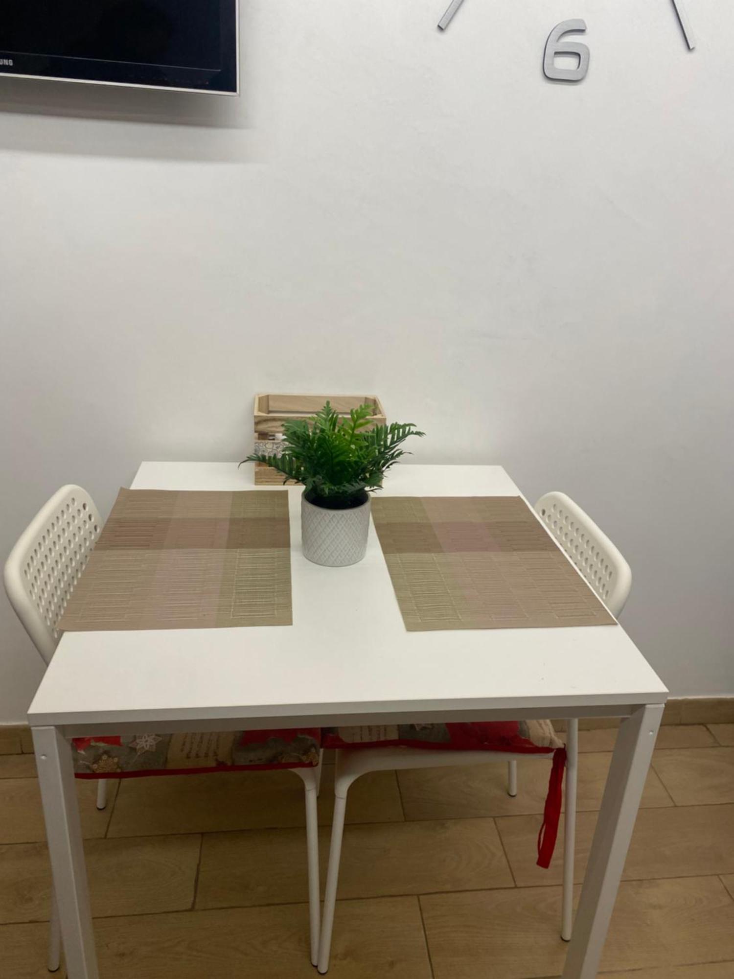 Il Giardino Di Max Apartment Bari Bagian luar foto